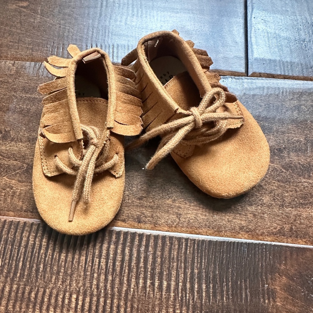 Brown Fringe Moccasins, 12-18m